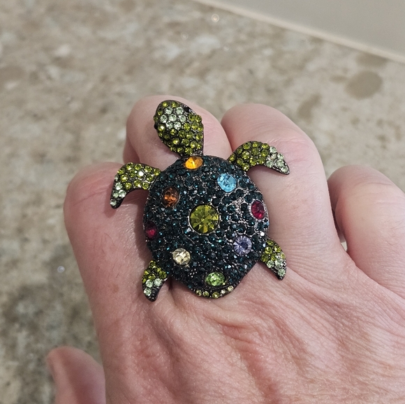 Hematite Turtle Tortoise Muticolor Crystal Rhinestone Stretch Ring - Picture 2 of 6